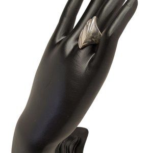 Vintage Sterling Silver Bold Pointed Oval Cocktail Ring size 8